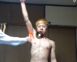 【Vine動画】スリ筋男子の腋毛をライターで燃やしてみた結果ｗｗ喘ぎ声いただきっ！ｗ