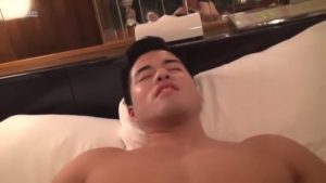 【ゲイ動画】ゴリマッチョイケメンとデートのシメは、ホテルで洗体プレイに巨根ファックでしょ♪